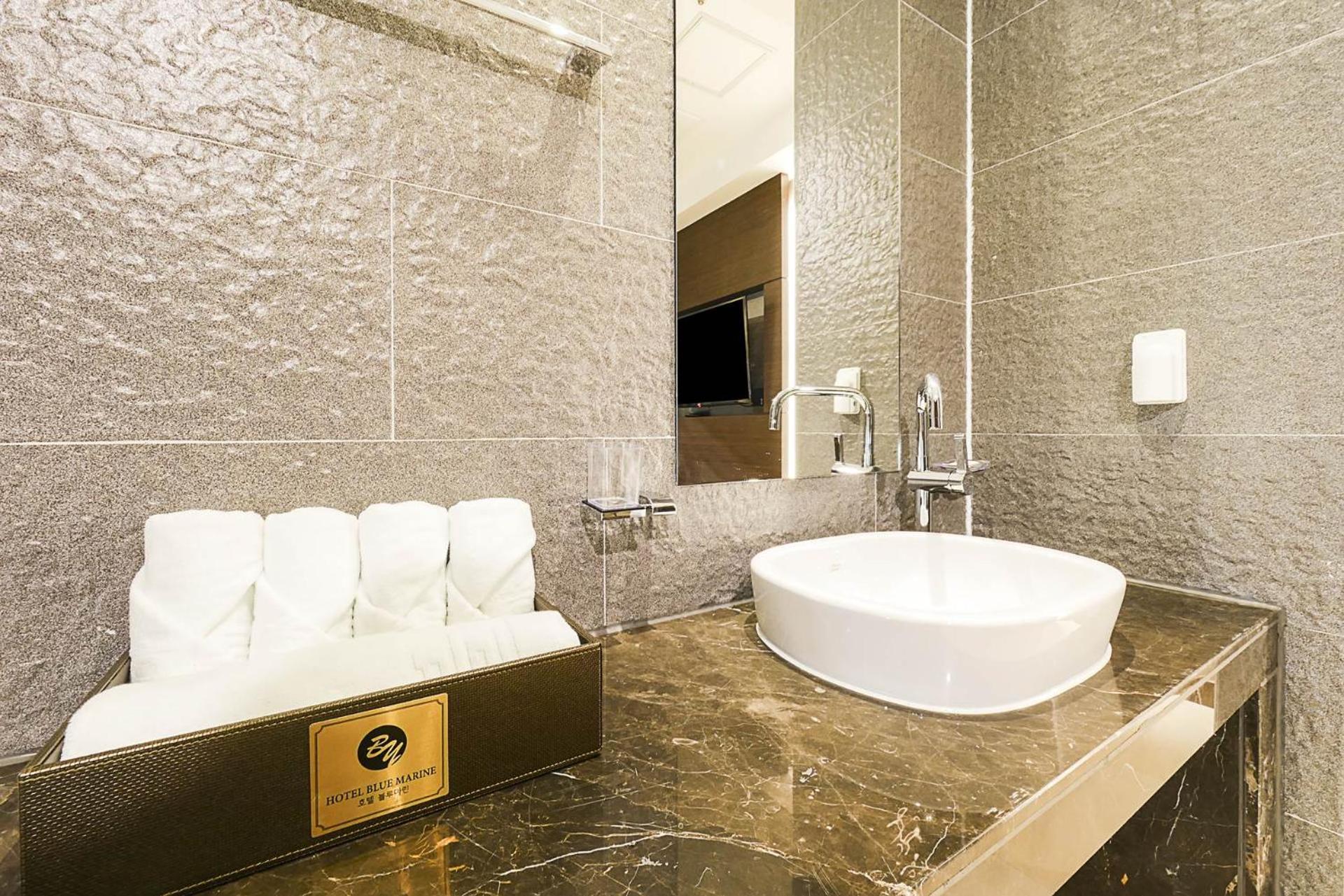 Incheon Blue Marine Hotel Экстерьер фото