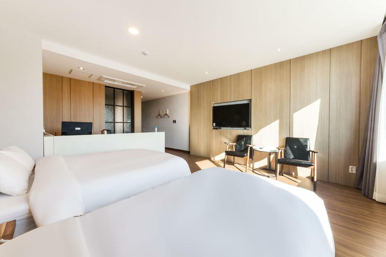 Incheon Blue Marine Hotel Экстерьер фото