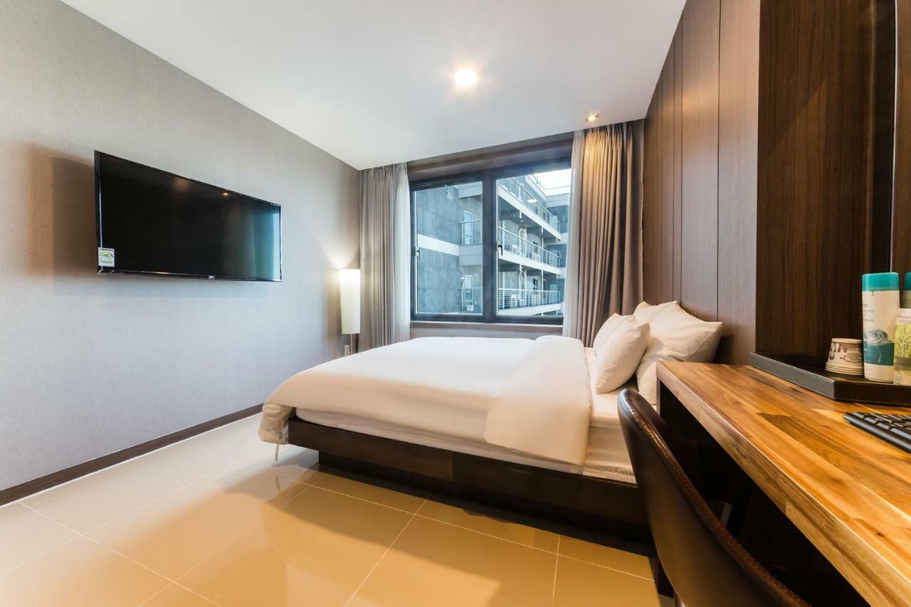 Incheon Blue Marine Hotel Экстерьер фото