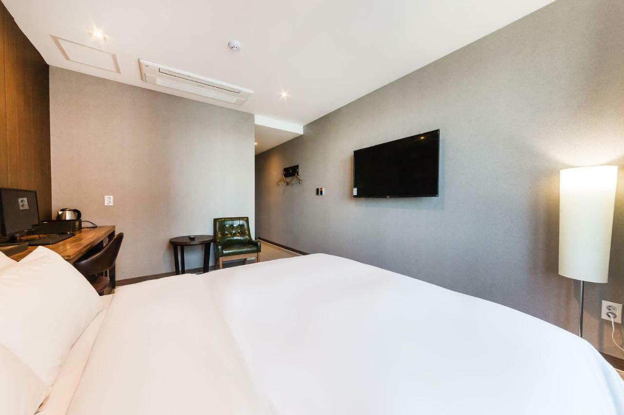 Incheon Blue Marine Hotel Экстерьер фото